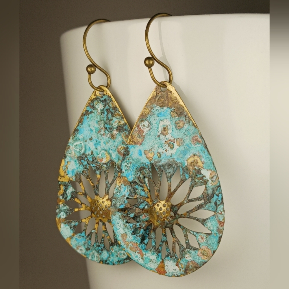 HAND CRAFTED EARRINGS Brass Turquoise Patina Flower Dangle Drop - Picture 2 of 8